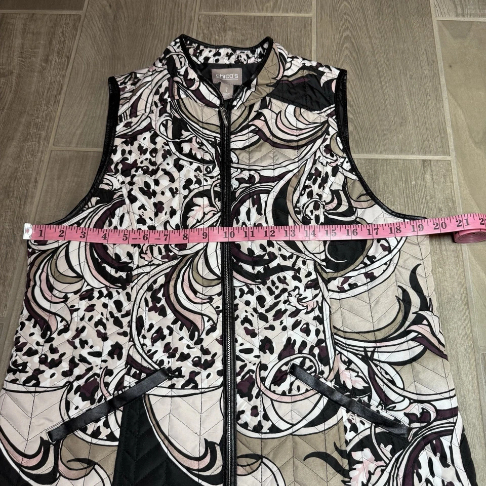 Chaleco Chico’s Mujer’s Negro Paisley Cuero Borde Acolchado Cremallera Completa Talla 1 Mediano Foto 2 de 4