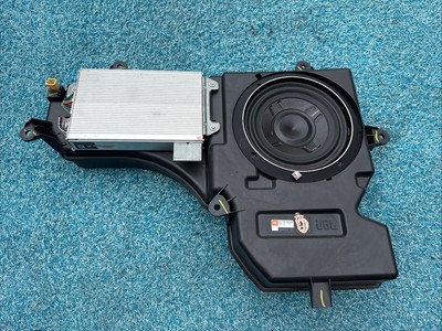 2003-2009 Toyota 4Runner JBL Amplifier & ROCKFORD Subwoofer