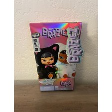 Bratz Bratziez Iconz Series Plush Blind Box w/ Charm Clip & Accessory [New]