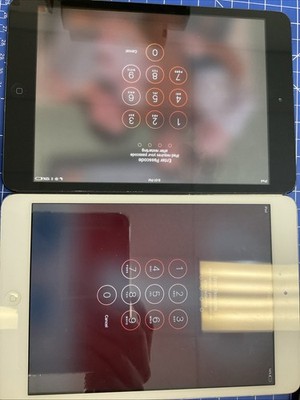 Lot Of 4 Ipad Mini Read Description E369