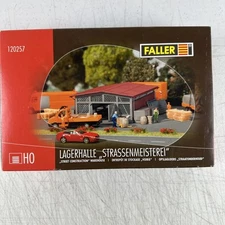 Faller HO 120257 Street Construction Warehouse Kit Pre-Owned