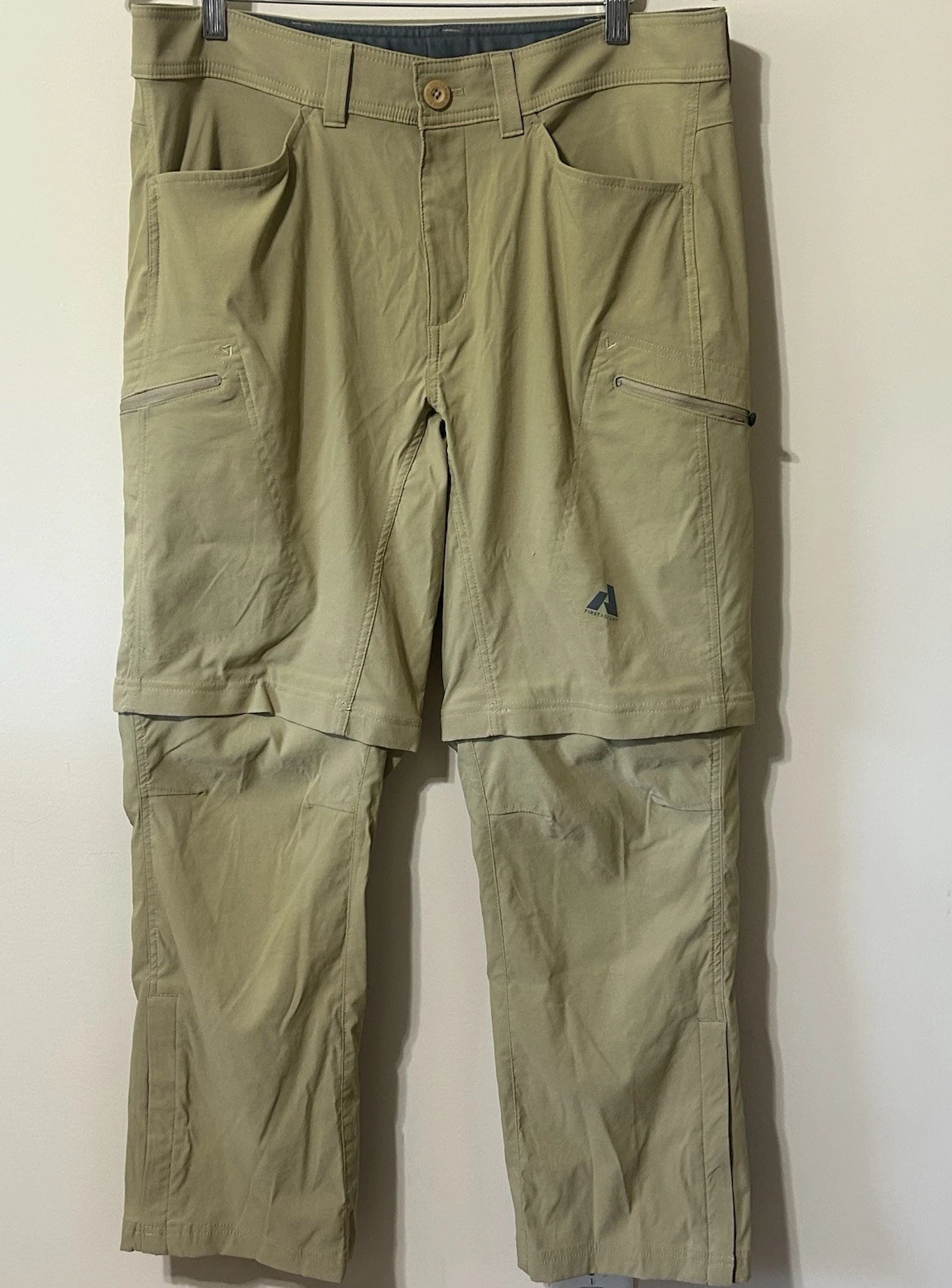 Eddie Bauer First Ascent Mens Cargo Hiking Pants 36 X30 Gray Nylon Blend Stretch
Opens in a new wind