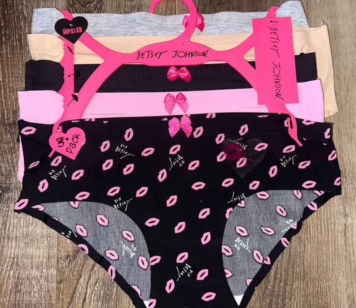 Bikinis 2010 de Betsey Johnson | Moda