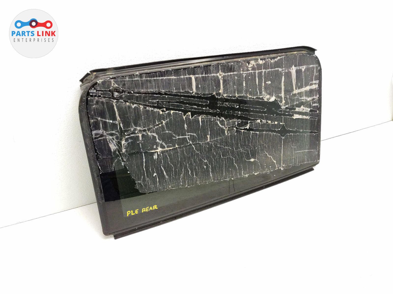 2017-20 MASERATI LEVANTE REAR SUNROOF GLASS MOON PANORAMIC WINDOW PANEL M161