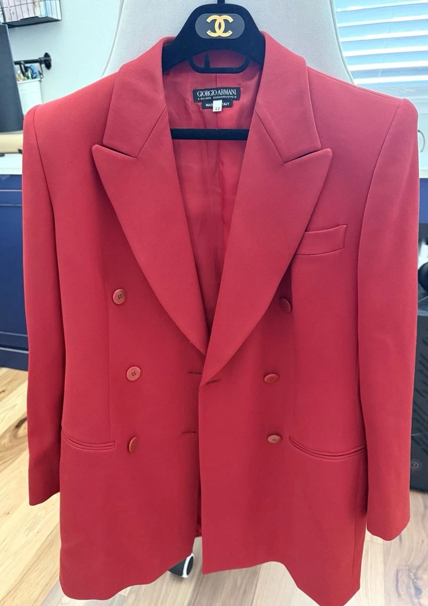 Giorgio Armani Red Regular Size Suits & Suit Separates for Women