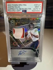 2021 Panini Spectra - Aspiring Patch Autographs Justin Fields Wave Prizm /8