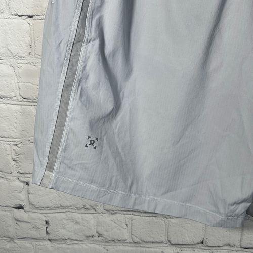 Lululemon Pace Breaker Shorts Out of Mind Liner Gym Shorts Pockets drawstring L - Picture 4 of 7