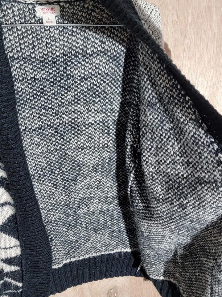 mossimo supply aztec cardigan sweater womens L long sleeve carousel knit - Image 4 of 4