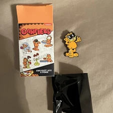 Salesone Nickelodeon Blind Box Mystery Pin - Garfield w/ Sunglasses