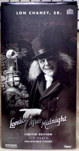 Los aficionados y coleccionistas Sideshow Collectibles robots, monstruos y juguetes del espacio