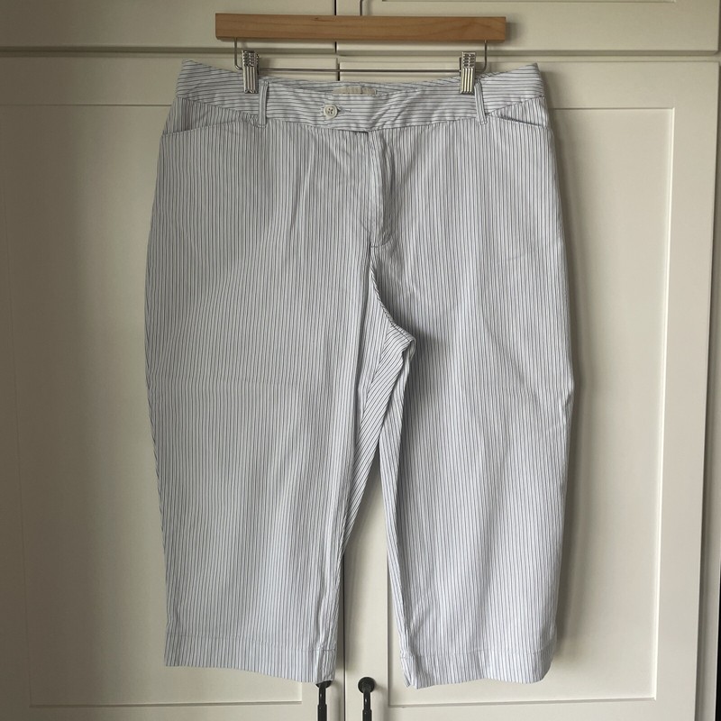 St. John’s Bay - Women’s Capri - Size 16 - Blue/White Stripe - Excellent Cond.