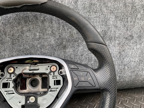 ✔MERCEDES W218 CLS350 CLS550 LEATHER STEERING WHEEL SHIFT PADDLE & SWITCHES OEM - Picture 2 of 7