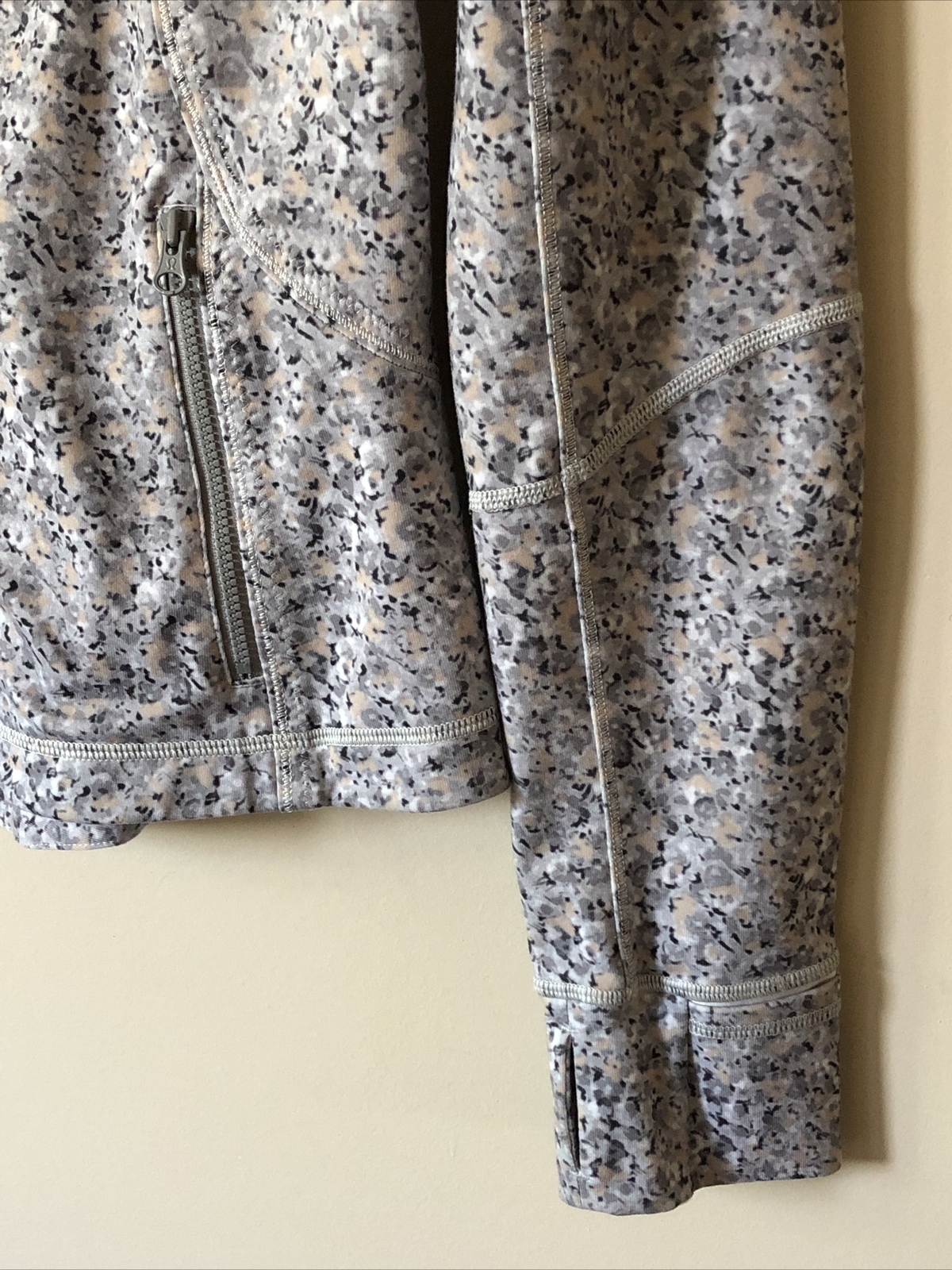 Lululemon Framed Multicolor running Jacket Size 8… - image 3