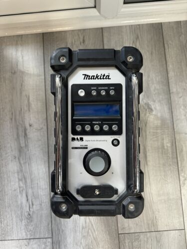 Makita DAB Job Site Radio NO BATTERY OR ANTENNA Included - Picture 1 of 6
