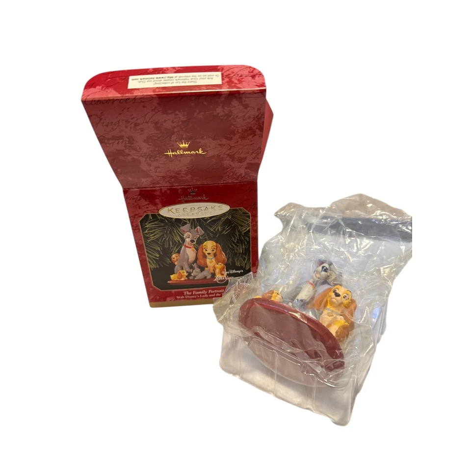 Hallmark 1999 Dama y el Vagabundo Familia Retrato Recuerdo Ornamento Perros Disney Foto 4 de 4