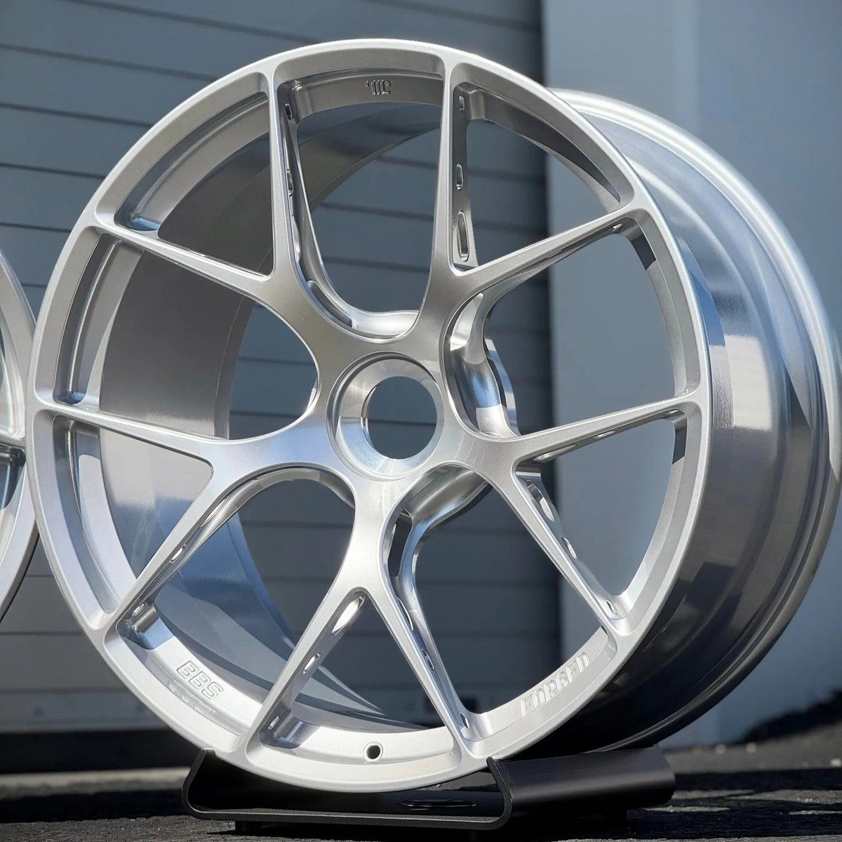 set) BBS FI-R Evo 20x9.5 +44, 21x12 +45 Centerlock Silver Wheels