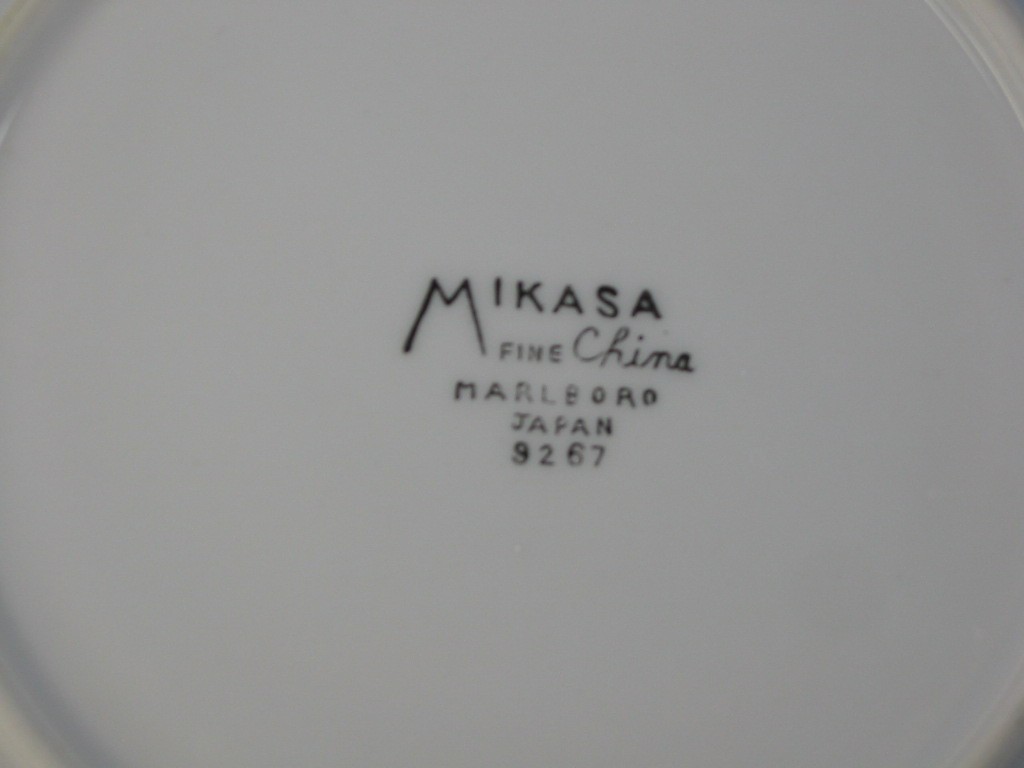 Mikasa Marlboro China Set of 8 Bread Plates 6.5/9267 Pattern Made in Japan