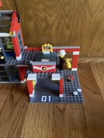 LEGO CITY: Fire Station (7945) Used 100% complete with manuals - no box