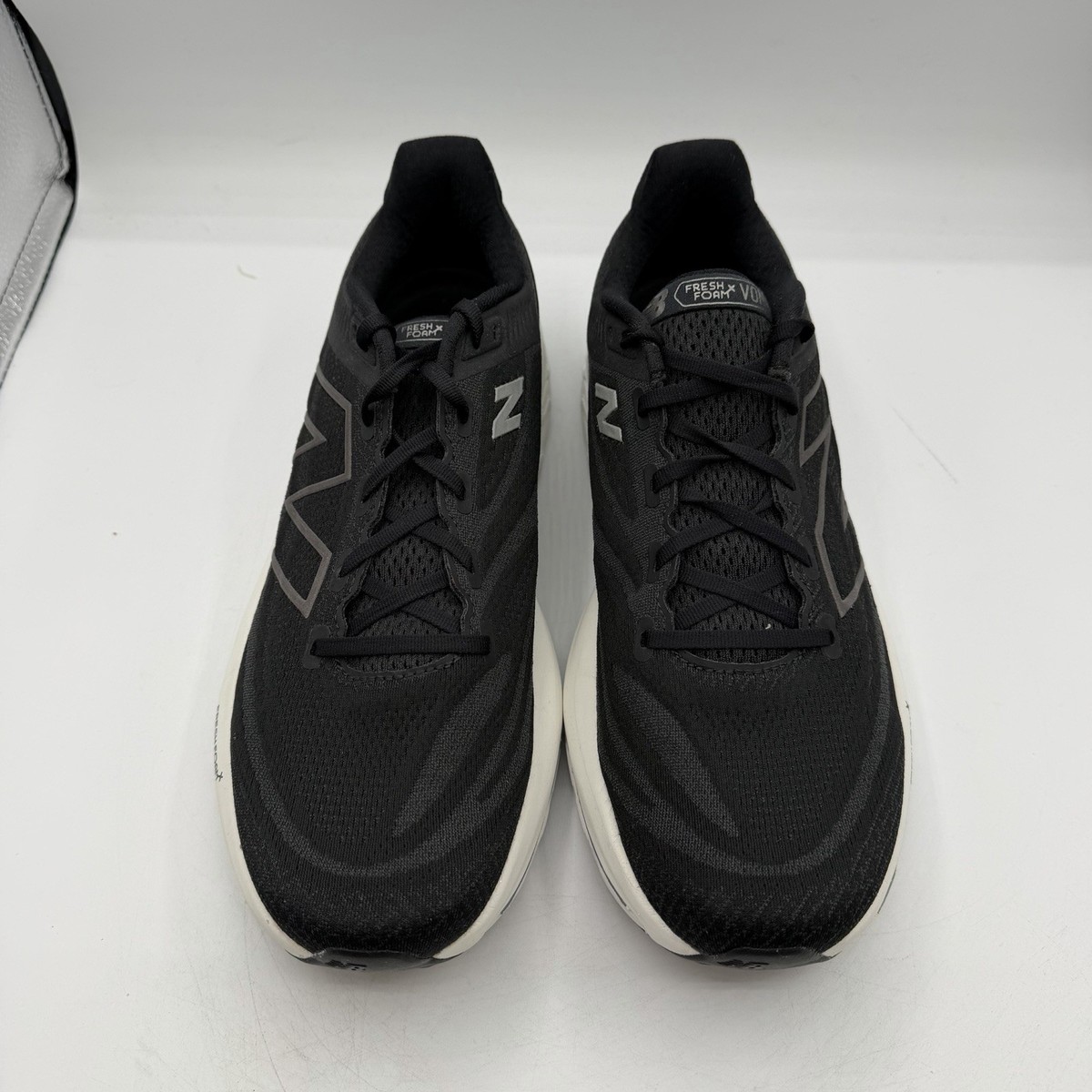 New Balance Fresh Foam x Vongo v6 Running Shoes Men Sz 12 D Black White MVNGOLK6 71KA5m7Zf-L._AC_UY900_.jpg main image 4