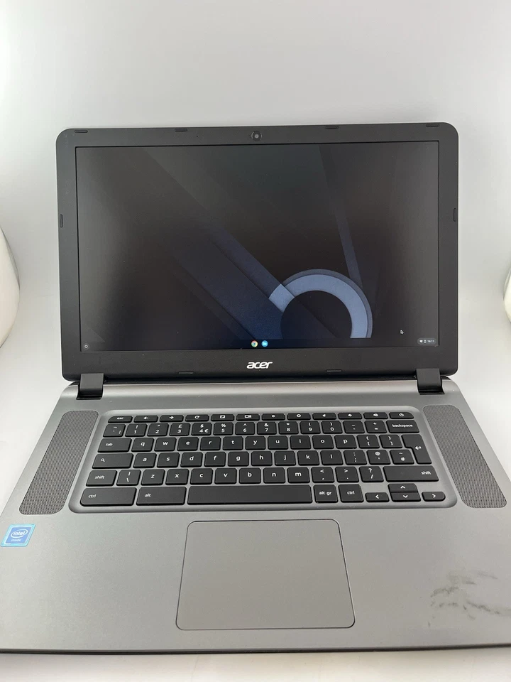 Acer Chromebook CB3-532-N15Q9 15.6" 32GB 4GB Ram Intel Celeron N4000 Laptop - Image 3 of 4