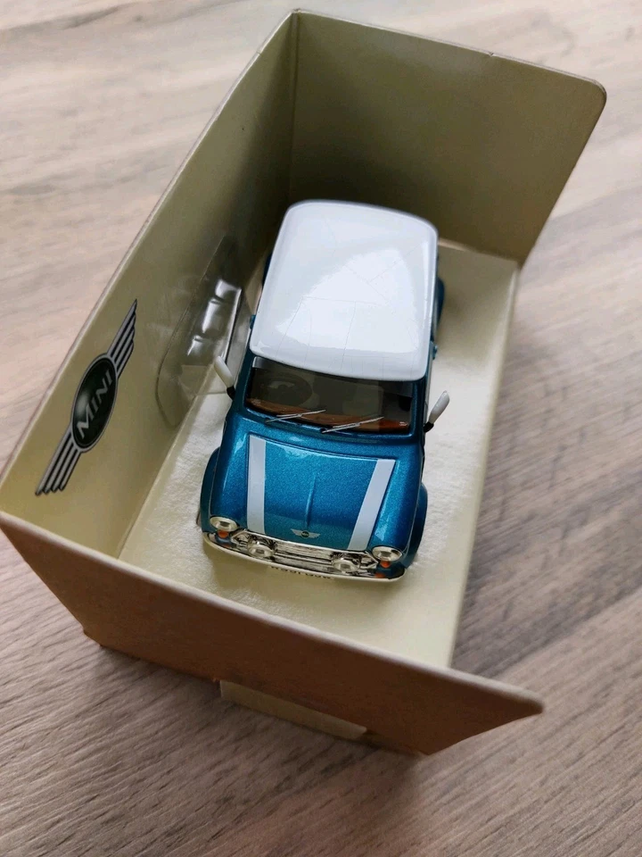 Corgi Mini 40 in Kingfisher Blue/white  - Image 2 of 4