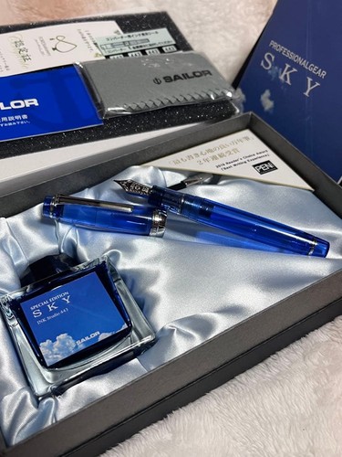 Sailor Professional Gear Sky 2020 Limited Füllfederhalter 21K MF Feder Neu