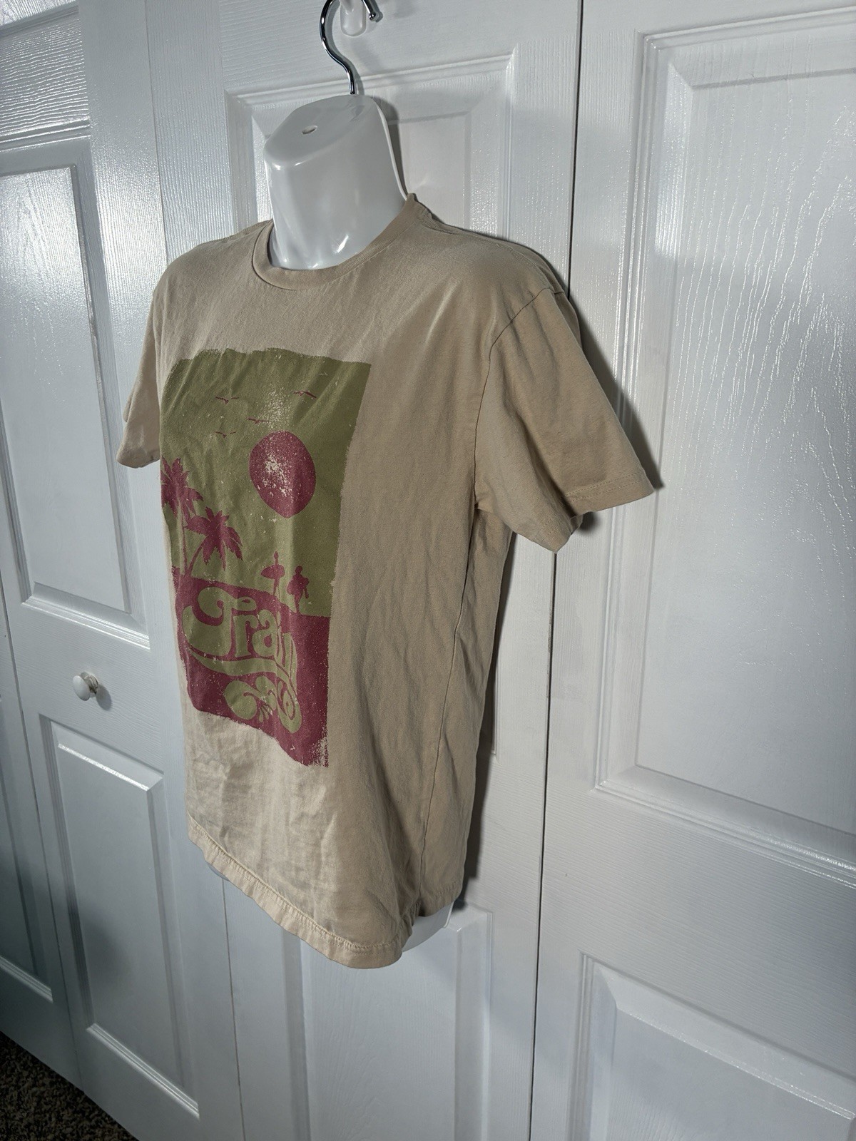 Next Level Apparel Train 90s Band Beach T-Shirt Size Small