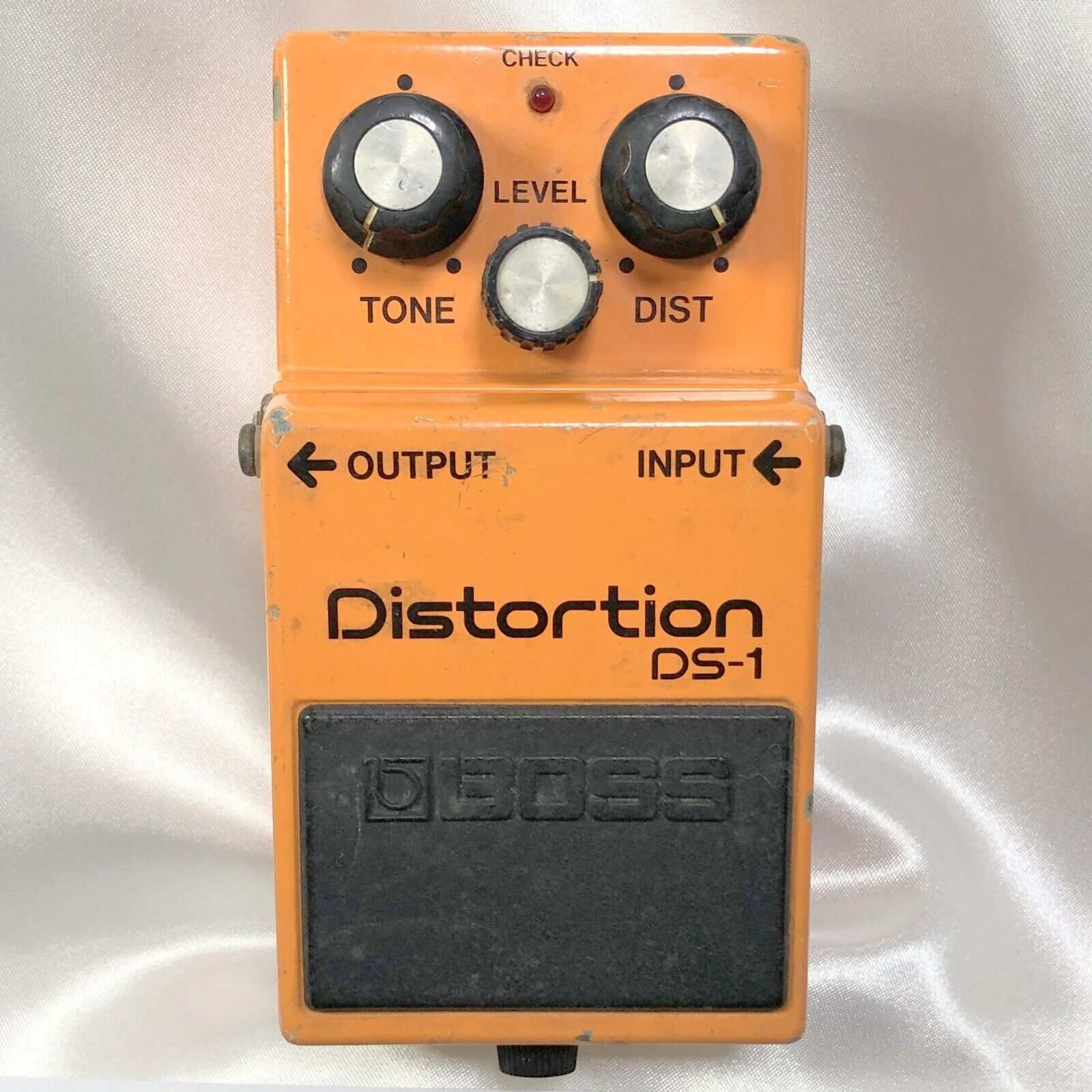 Boss DS-1 Distortion 1984 Vintage Guitar Pedal Made in Japan Black label