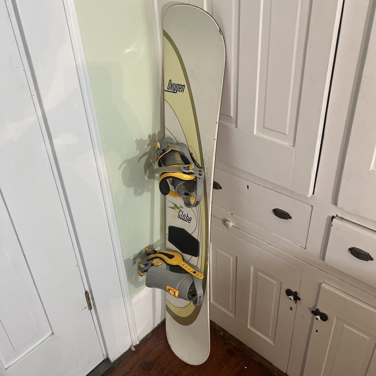 OXYGEN Globe 49 SNOWBOARD SIZE 149cm 58.5”Tall Vintage 9.5” Wide