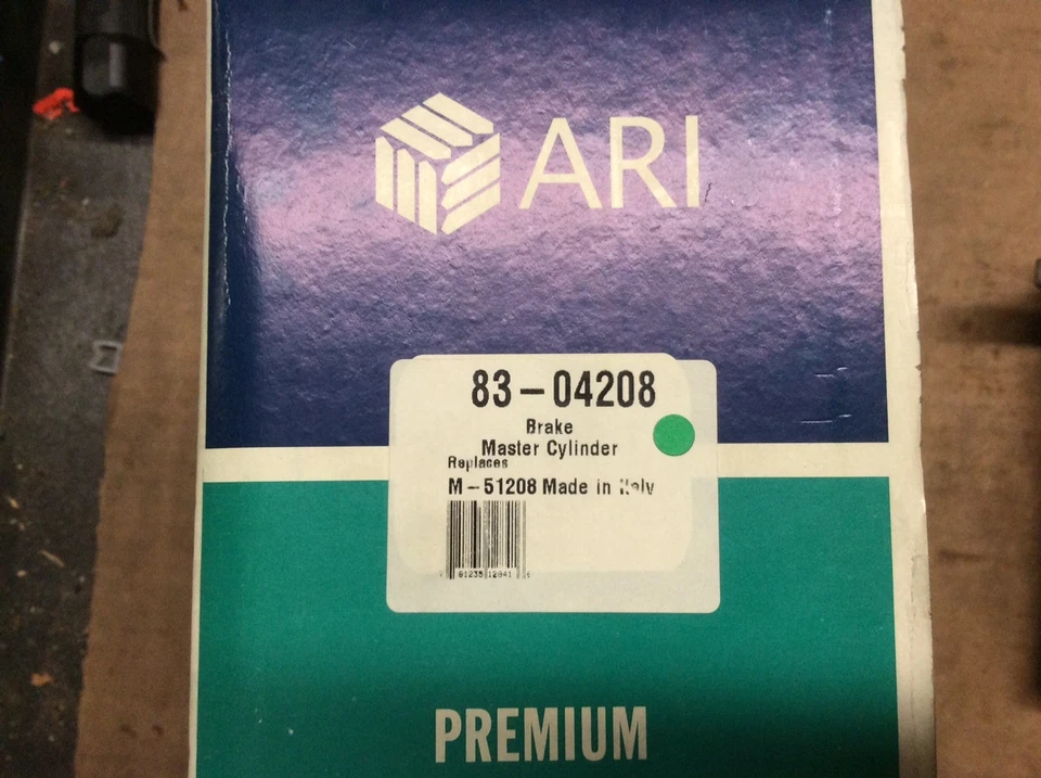 Cilindro maestro de freno ARI 83-04208 NUEVO Foto 2 de 4