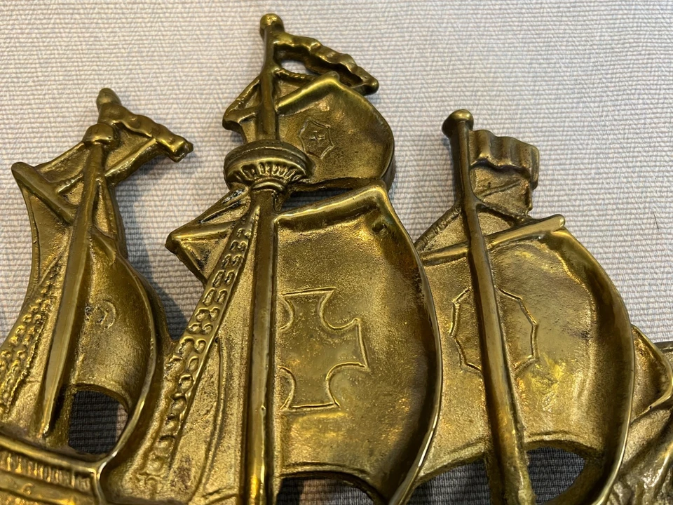 Tope de puerta de vela de barco de latón vintage / sujetalibros, 11 1/2" de alto, 10 1/2" de ancho Foto 4 de 4