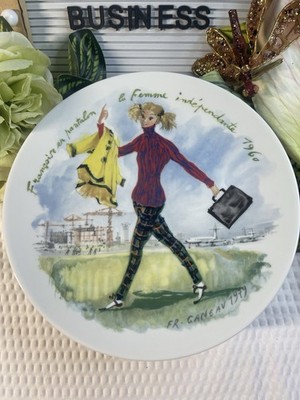Vintage D Arceau Limoges Les Femmes Du Siècle 1960 Porcelain Collector Plate