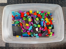 LEGO Bulk Lot 6 lbs - Star Wars 7962, 7879 + Architecture White House 21054
