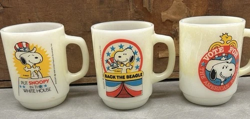Vtg 1980 SNOOPY For President! Anchor Hocking Milk Glass Mugs Set of 3