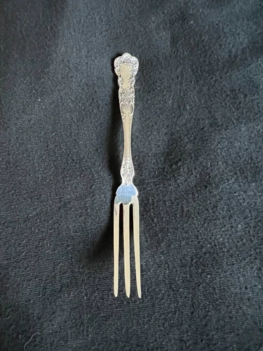 Buttercup by Gorham Sterling Silver Strawberry Fork 4 5/8" No design on shoulder