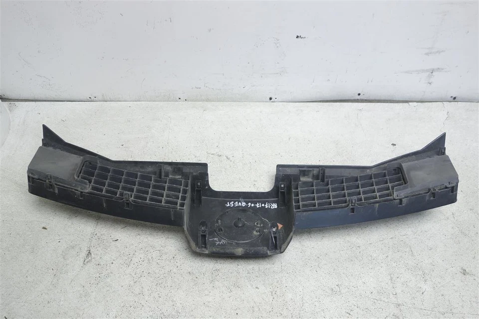 2004 2005 2006 Nissan Quest Front Upper Grille Grill 62070-5Z000 *Scratches* - Image 4 of 4