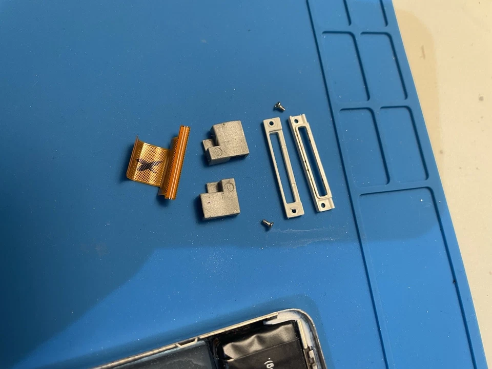 Genuine Apple IPod Classic 5.5 Gen 80gb full housing - Reclaimed - Image 2 of 4