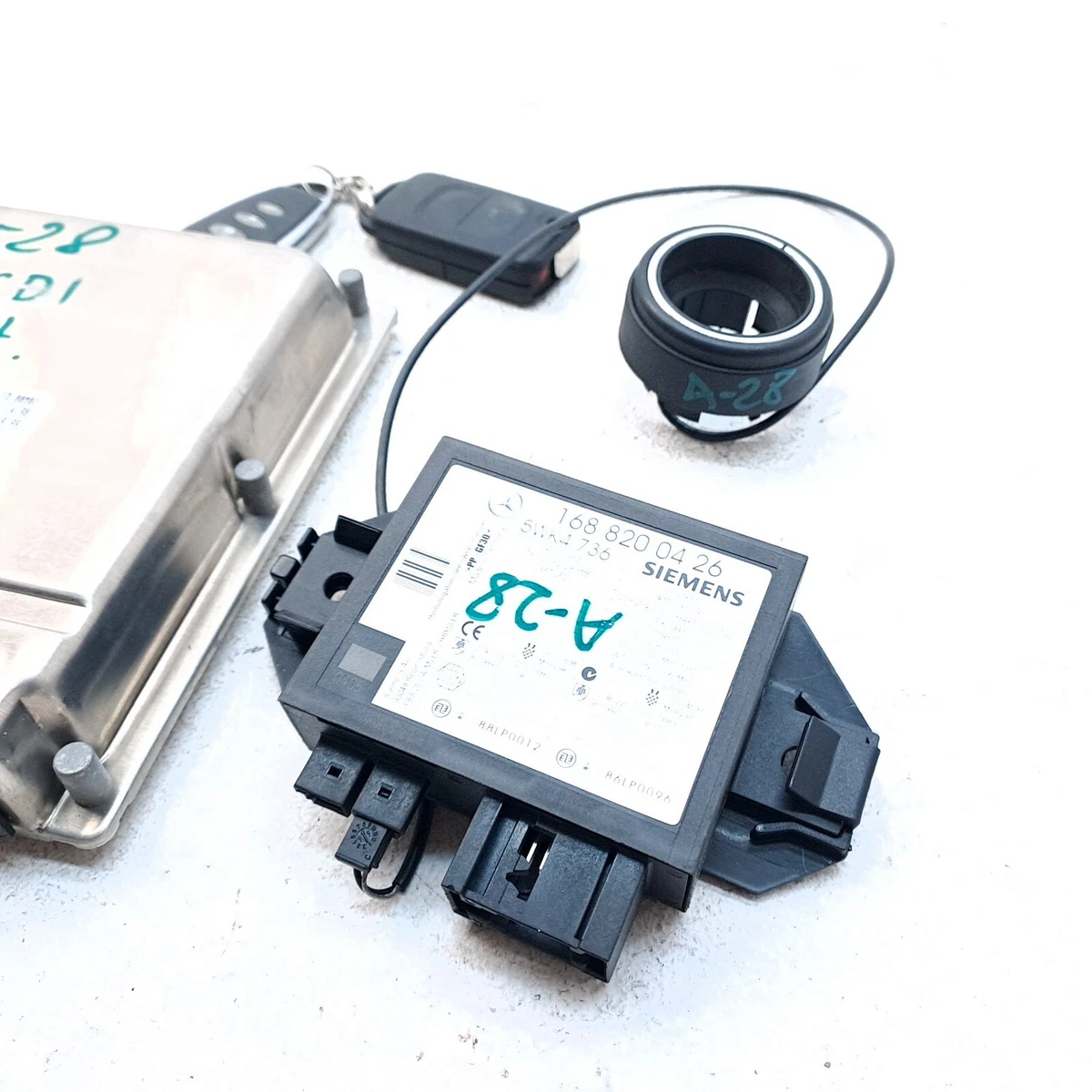 Mercedes-Benz W168 1.7CDI Automat Engine Control Unit Set 