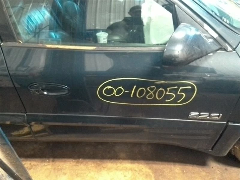 Puerta delantera derecha pasajero delantero para 00-05 Bonneville 10198802 Foto 2 de 4