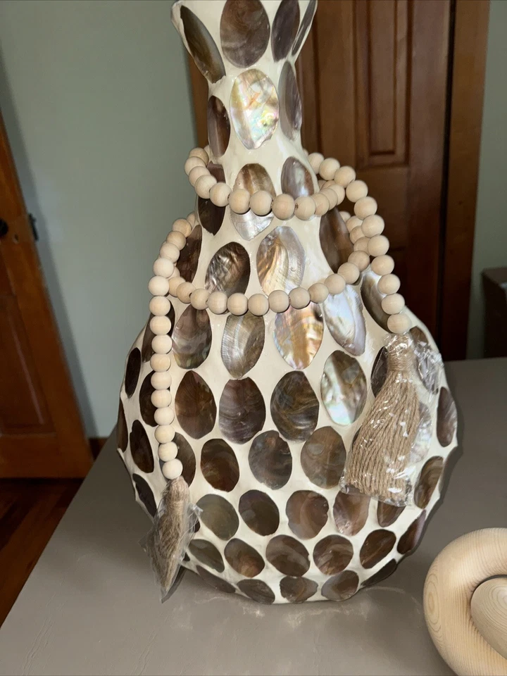 Jarrón decorativo con incrustaciones de concha - Hecho a mano, detalles iridiscentes - Náutica costera Foto 4 de 4