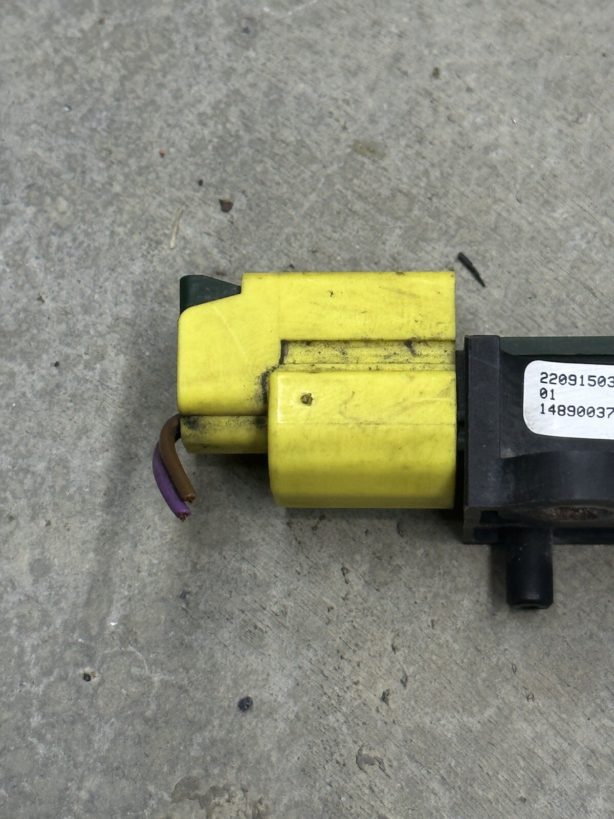 0917 Volkswagen VW CC Crash Impact Sensor Module Unit 3C0 959 651B