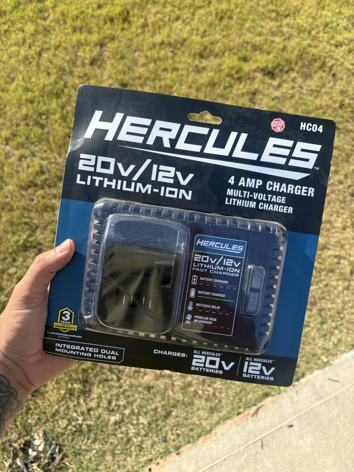 Hercules HC04 20V/12V Battery Charger Black Lithium-Ion Multi-Voltage Power Tool