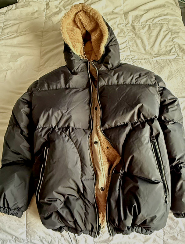UGG Women Extreme Shasta 700-Fill Down Puffer Jacket 2.0 Black/Beige - Med. NWT