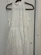Zara white embroidered Eyelet dress size Small