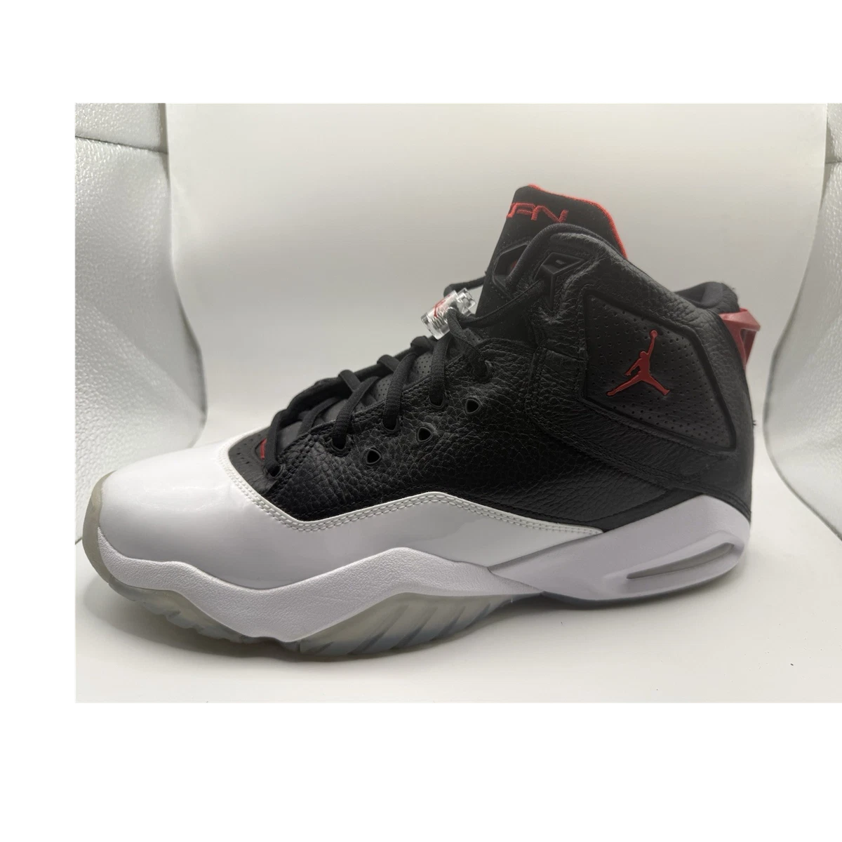 Preços baixos em Jordan B'Loyal White Red Black | eBay