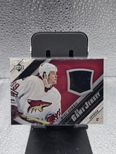 2005-06 Upper Deck Series One Mike Comrie UD Game Jersey!