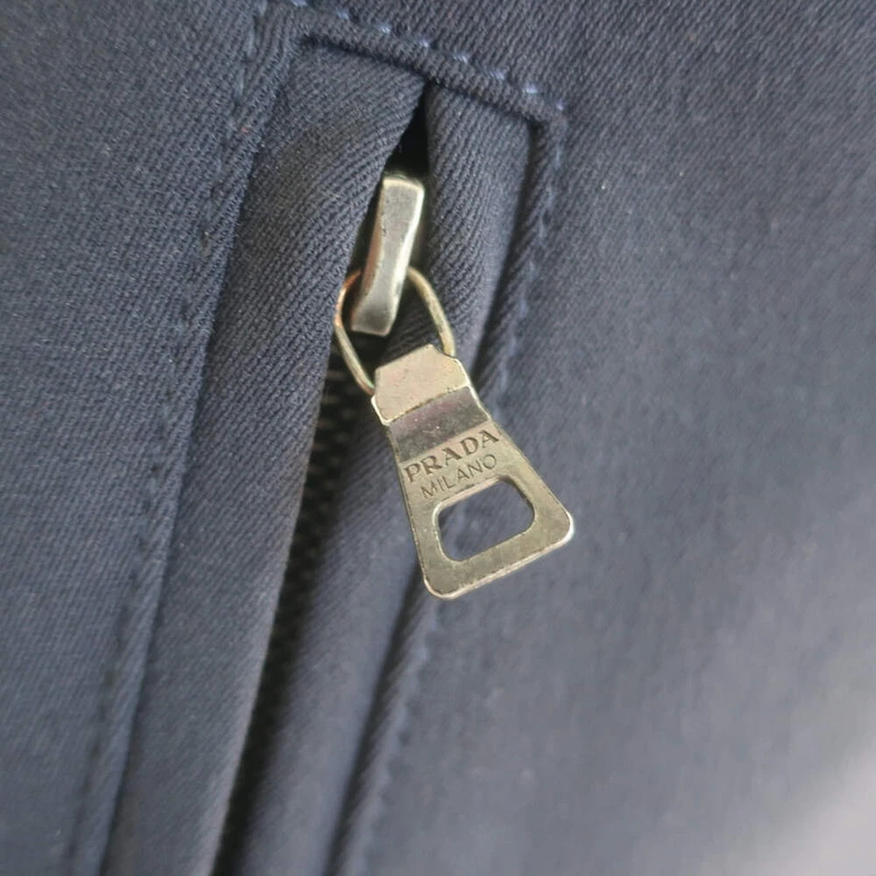 Abrigo acolchado con capucha Prada Linea Rossa azul marino oscuro talla 40 chaqueta con cremallera Foto 3 de 4