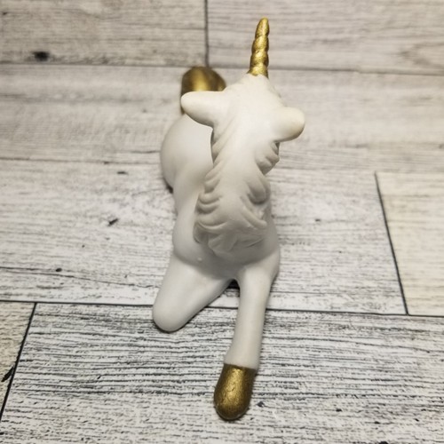 Unicorno vintage 4,5" Taiwan bisque porcellana posa bianco e oro - Foto 4 di 5