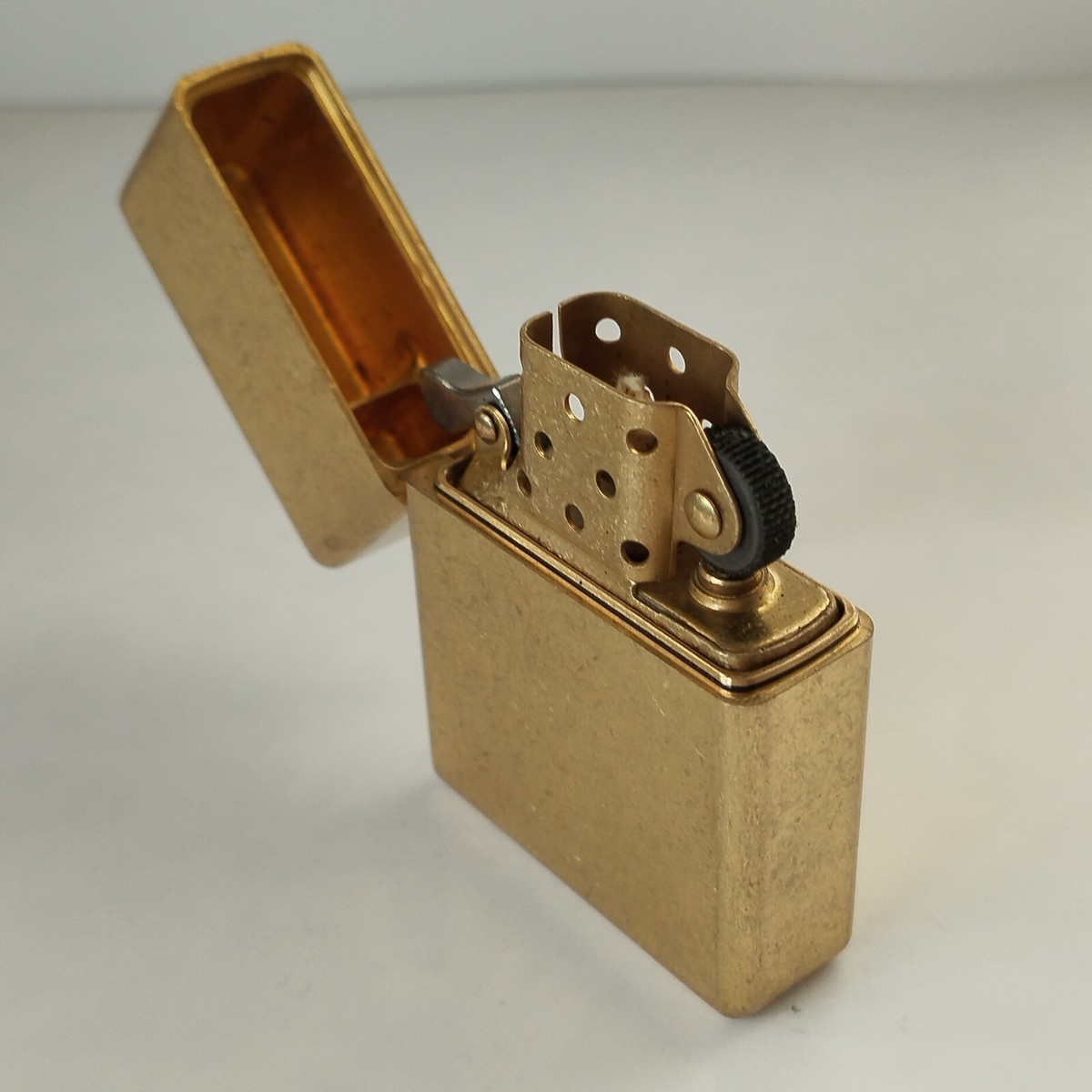 Zorro 912 Tumbled Brass Lighter - 150g Case & Heavy Duty