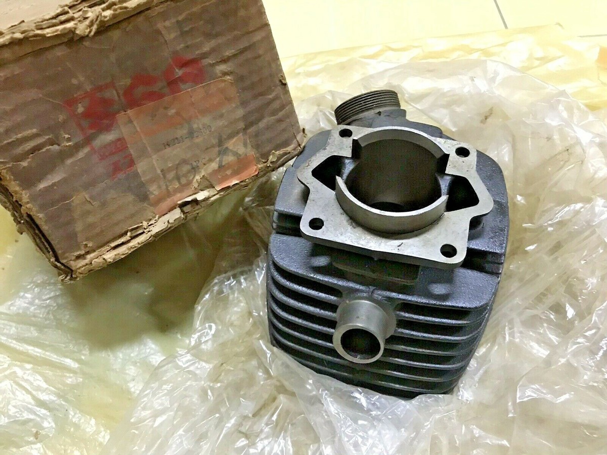 Suzuki 80 K10 K11 K15 Metal Cylinder NOS Genuine Japan P/N